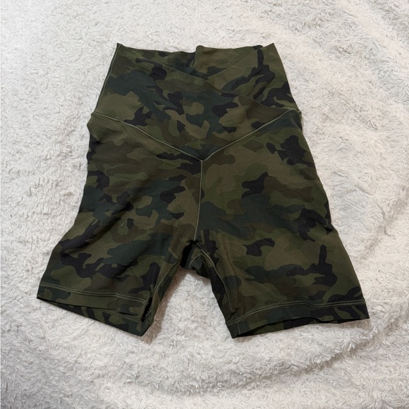 aerie Pants - Aerie Camo Bike Shorts